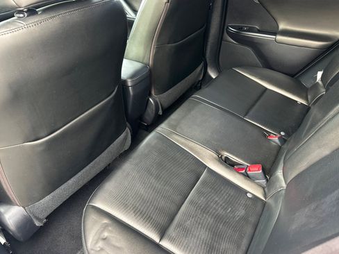 Used 2013 Lexus CT 200h image 15