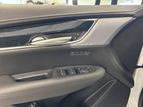 New 2025 Cadillac XT5 Premium Luxury w/ Technology Package FWD image 20
