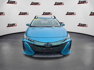 Used 2020 Toyota Prius Prime XLE video 2