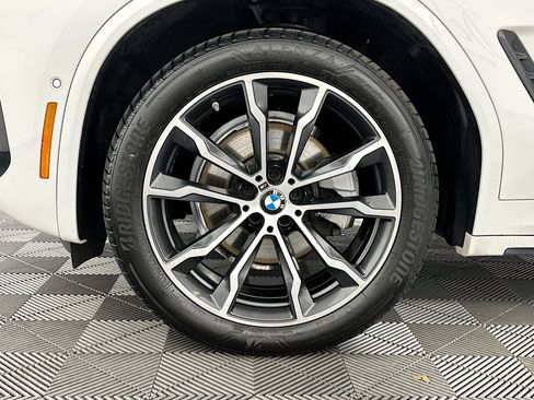 Used 2024 BMW X4 xDrive30i w/ Premium Package AWD/4WD image 36