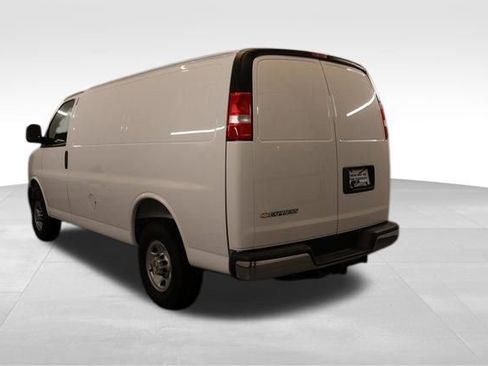New 2025 Chevrolet Express 3500 Extended w/ Driver Convenience Package image 4