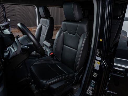 Used 2024 INEOS Grenadier Fieldmaster Edition image 28