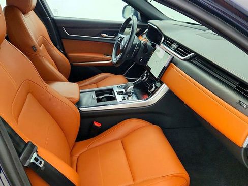 Used 2022 Jaguar XF R-Dynamic SE image 24