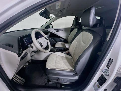 Used 2023 Kia Niro Wave FWD image 13