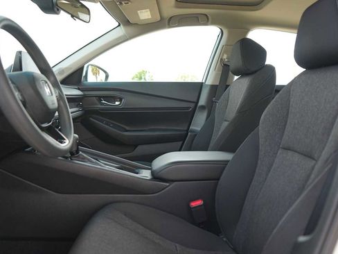 Used 2024 Honda Accord EX image 11