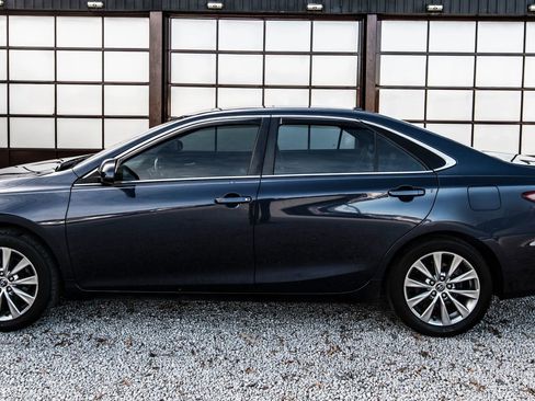 Used 2015 Toyota Camry XLE image 6