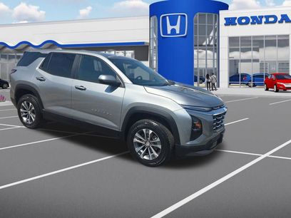 Used 2025 Chevrolet Equinox LT