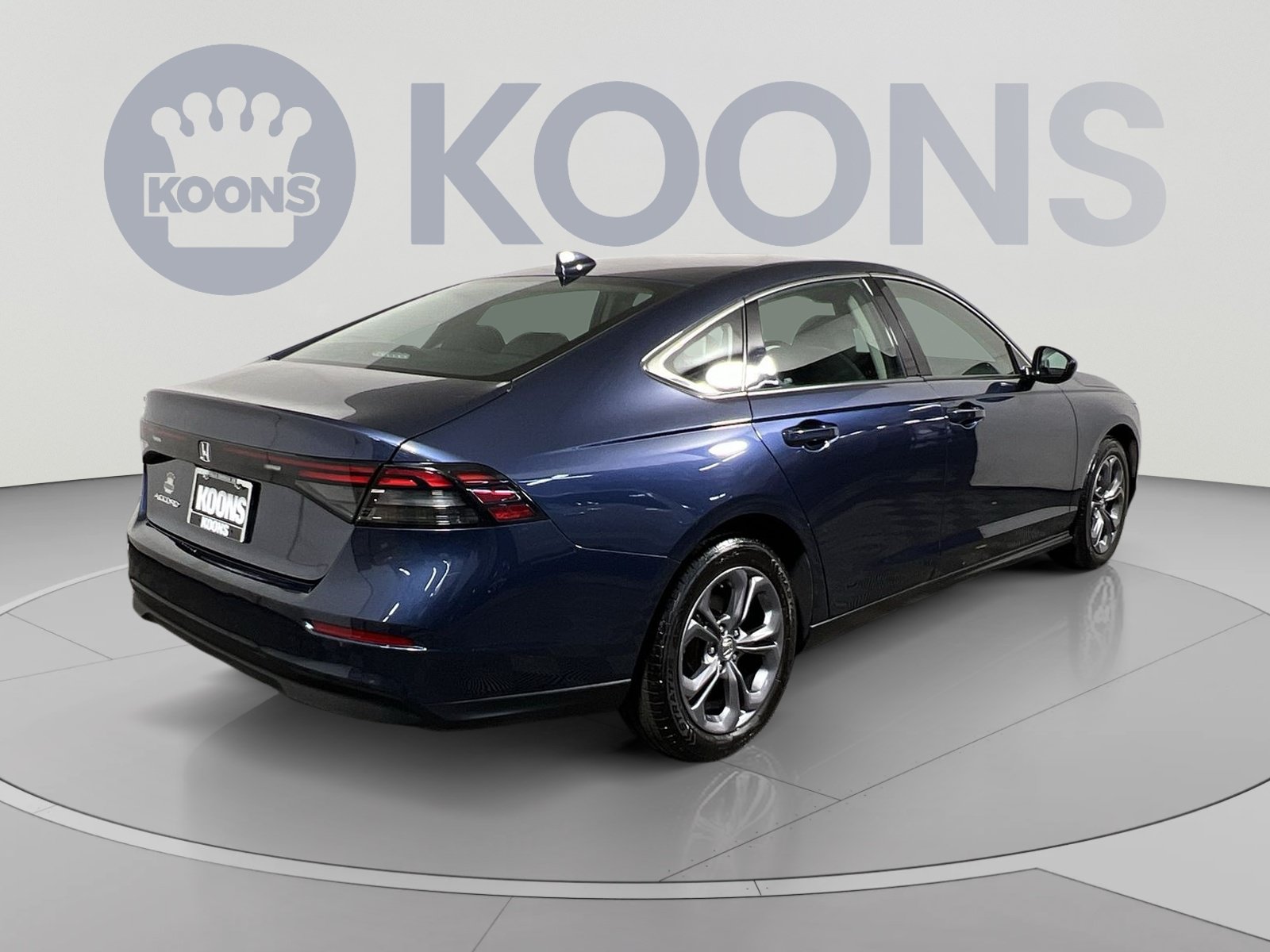 Used 2023 Honda Accord EX image 11