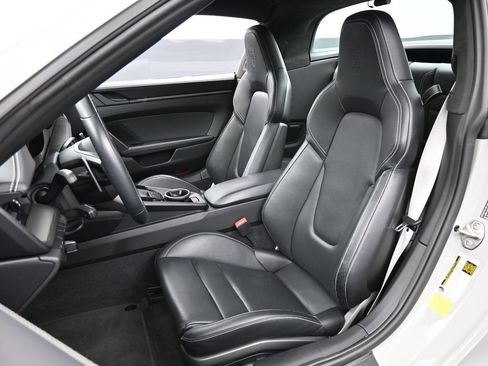 Certified 2023 Porsche 911 Targa 4 GTS AWD/4WD image 5