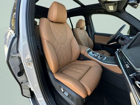 New 2026 BMW X5 xDrive40i w/ Parking Assistance Package image 29
