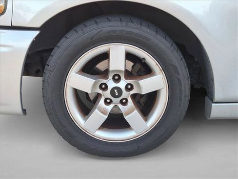 Used 2002 Ford F150 Lightning RWD image 9
