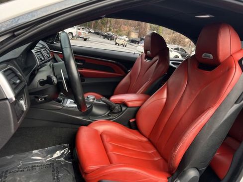 Used 2017 BMW M4 Convertible w/ Executive Package image 11