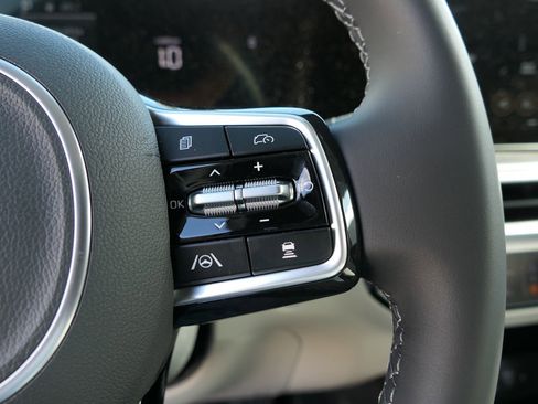 New 2025 Kia Sorento S w/ Panoramic Sunroof Package image 13