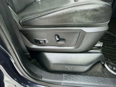 Used 2015 RAM 1500 Laramie w/ Convenience Group image 24