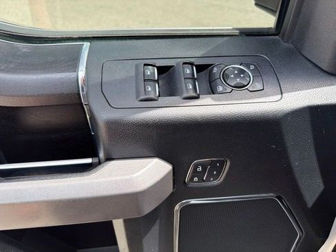 Used 2019 Ford F150 Platinum w/ Equipment Group 701A Luxury AWD/4WD image 12