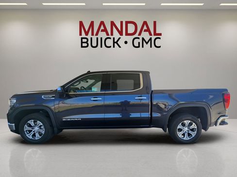 Used 2025 GMC Sierra 1500 SLT image 9