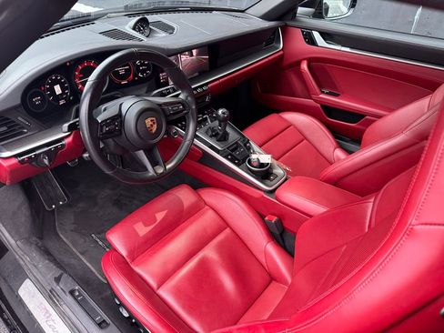 Certified 2021 Porsche 911 Targa 4S image 17