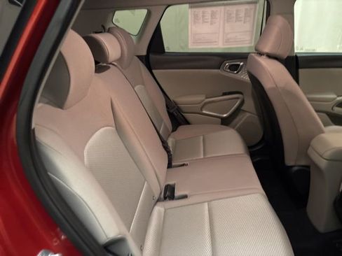 Certified 2023 Kia Soul LX w/ LX Technology Package image 21