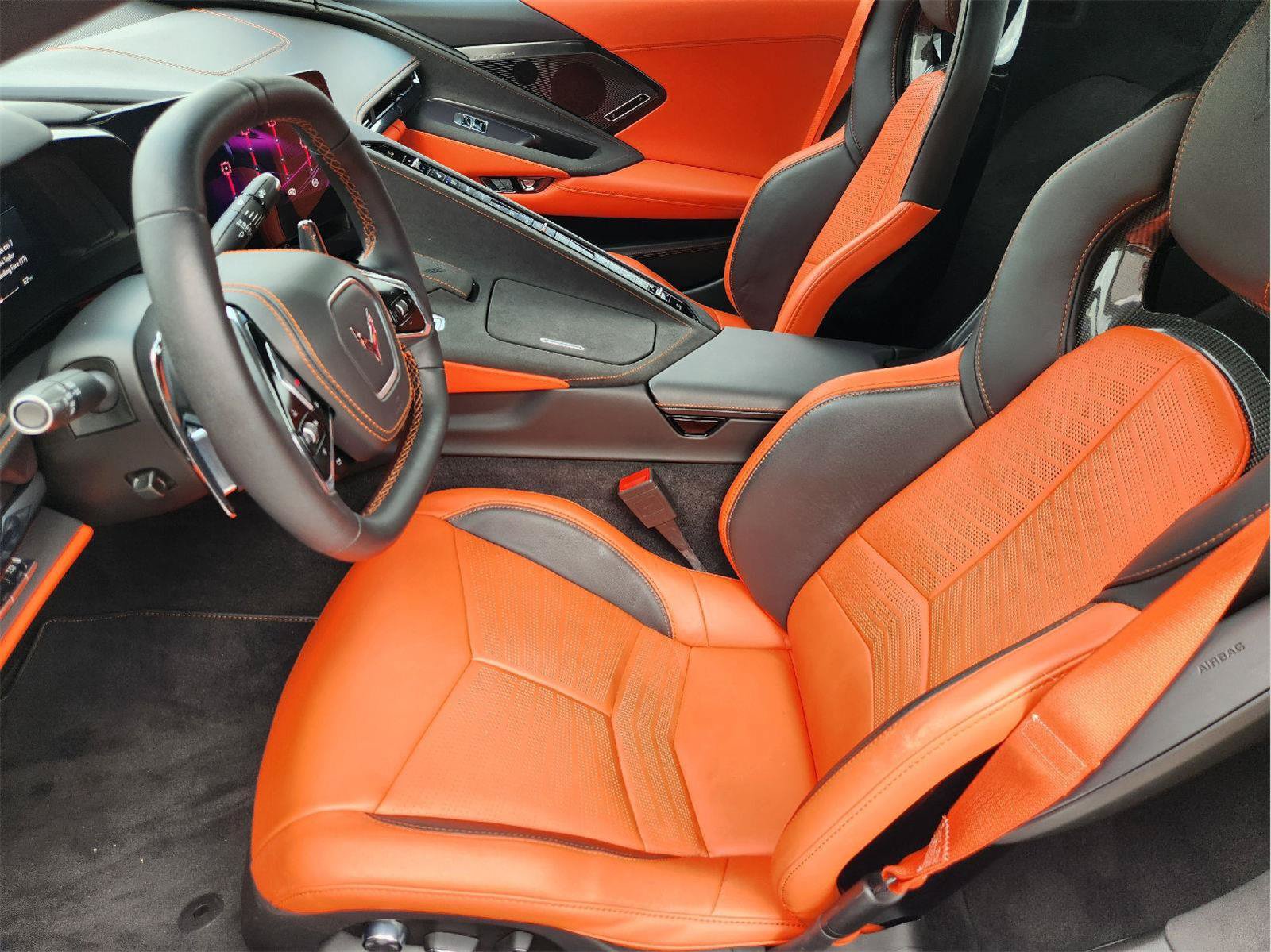 Used 2025 Chevrolet Corvette Stingray Premium Conv w/ Z51 Performance Package RWD image 13