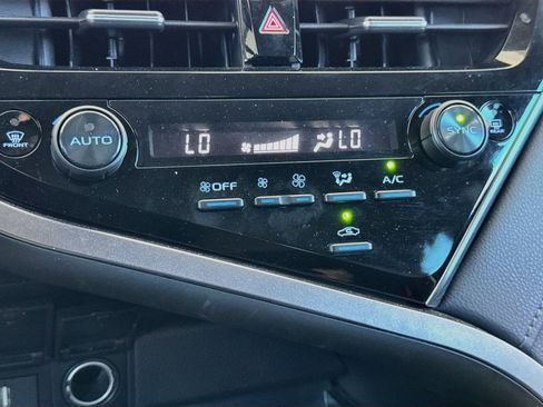 Used 2023 Toyota Camry LE FWD image 11