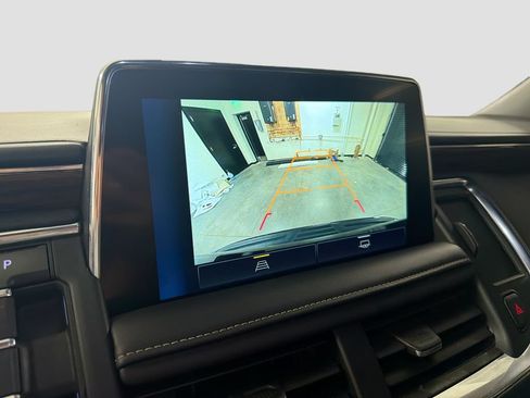 Used 2023 Chevrolet Tahoe Premier RWD image 15