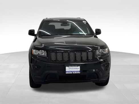 Used 2015 Jeep Grand Cherokee Altitude AWD/4WD image 11