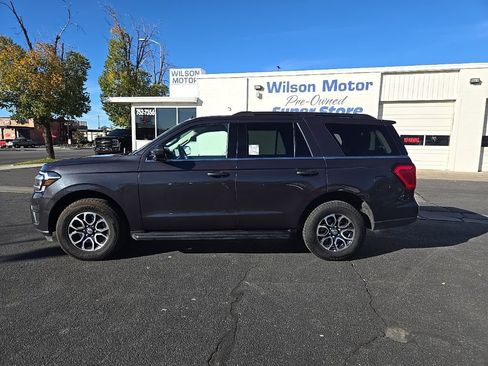 Used 2024 Ford Expedition XLT image 8