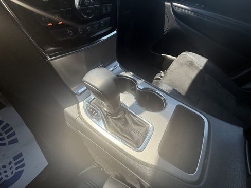 Used 2021 Jeep Grand Cherokee Laredo X AWD/4WD image 14