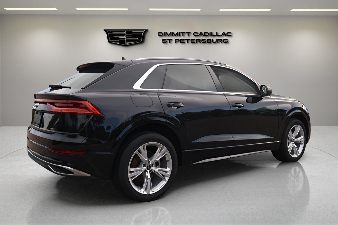 Used 2023 Audi Q8 Premium w/ Convenience Package AWD/4WD image 5