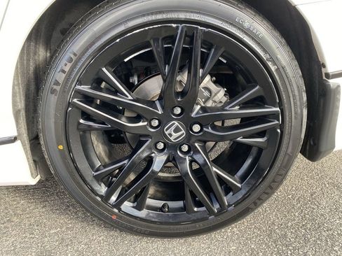 Used 2022 Honda Accord Touring image 34