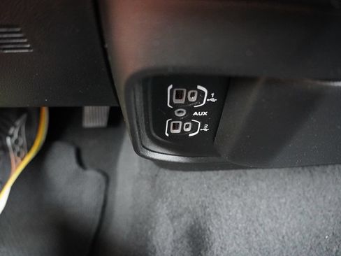 Certified 2019 RAM 1500 Laramie w/ Trailer Tow Group AWD/4WD image 31