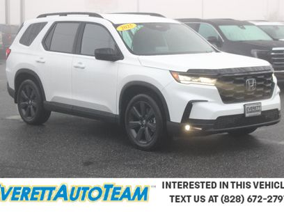 Used 2025 Honda Pilot Sport