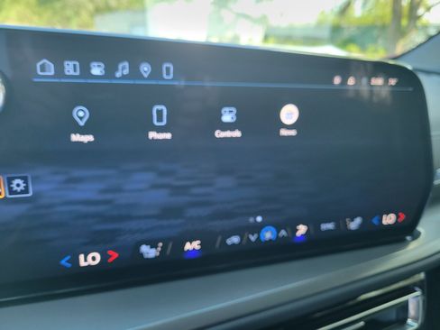 Certified 2026 Chevrolet Traverse LT w/ Driver Confidence Package image 21