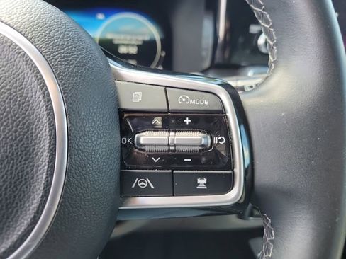 Certified 2023 Kia Sorento SX FWD image 23