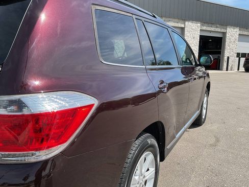 Used 2013 Toyota Highlander SE AWD/4WD image 8