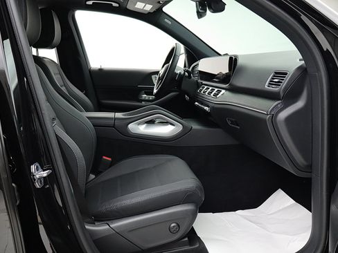Used 2024 Mercedes-Benz GLE 580 4MATIC w/ Night Package image 23