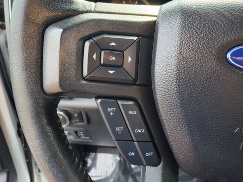 Used 2019 Ford F150 XLT w/ Equipment Group 302A Luxury AWD/4WD image 15