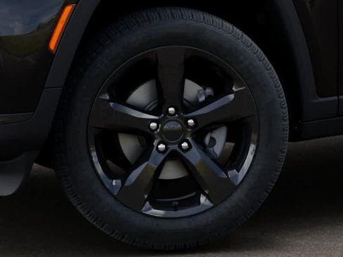 New 2025 Jeep Grand Cherokee L Limited w/ Black Appearance Package image 8