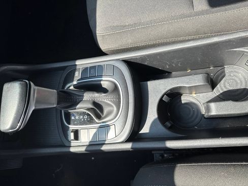 Used 2024 Hyundai Kona SEL AWD/4WD image 18
