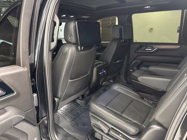 Used 2025 GMC Yukon XL Denali w/ Denali Reserve Package AWD/4WD image 25