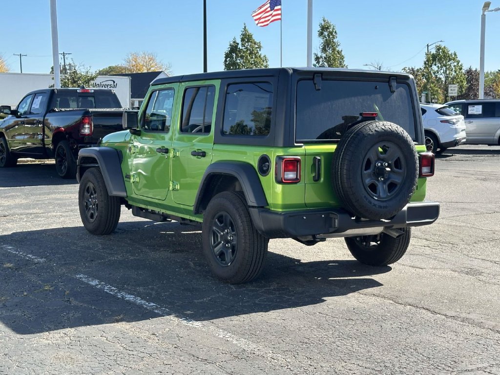 Used 2026 Jeep Wrangler Unlimited Sport AWD/4WD image 6
