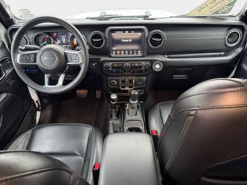 Used 2023 Jeep Wrangler Unlimited Sahara image 15