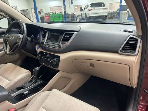 Used 2017 Hyundai Tucson Sport AWD/4WD image 15