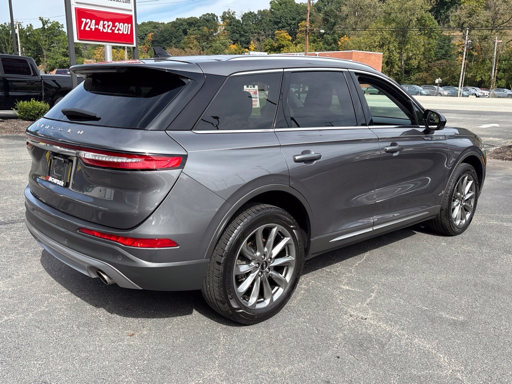 Used 2021 Lincoln Corsair AWD w/ Premium Package image 5