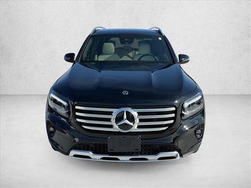Certified 2025 Mercedes-Benz GLB 250 4MATIC image 2