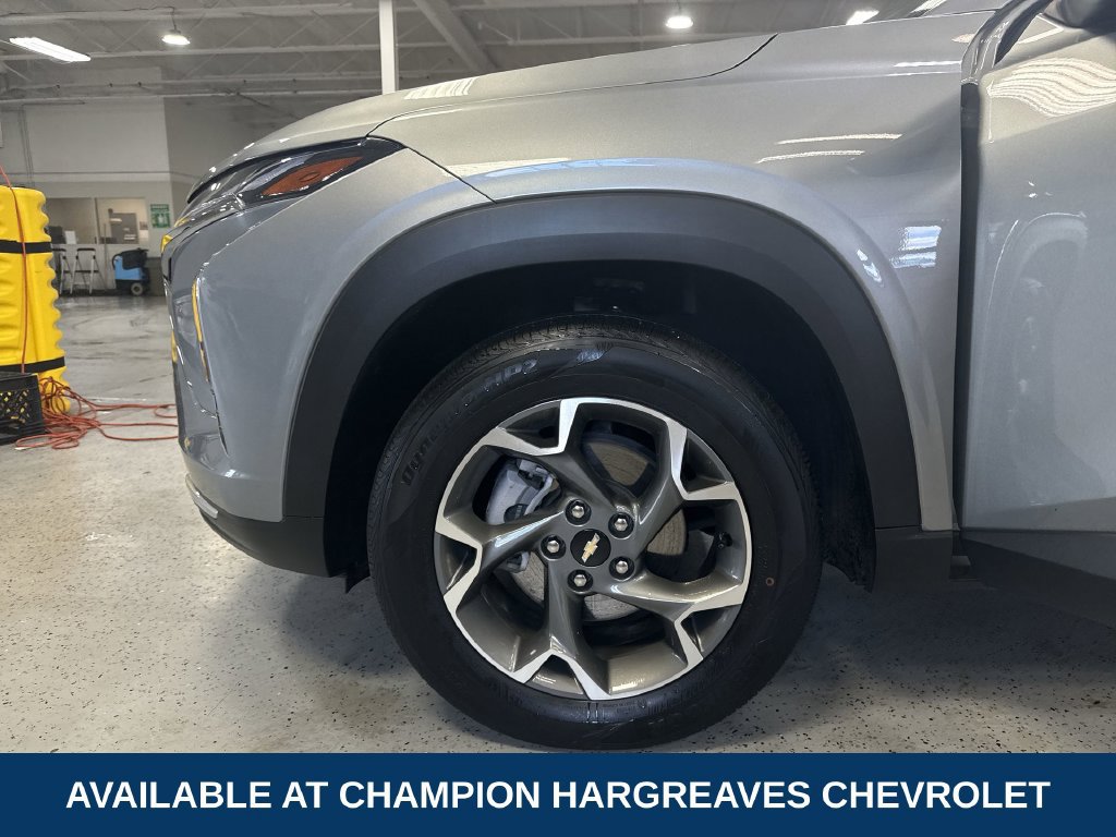Certified 2024 Chevrolet Trax LT FWD image 41