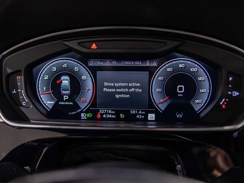 Used 2024 Audi A8 L 3.0T image 25