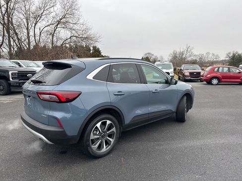 Used 2024 Ford Escape Platinum image 6