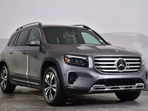 Certified 2025 Mercedes-Benz GLB 250 4MATIC image 8