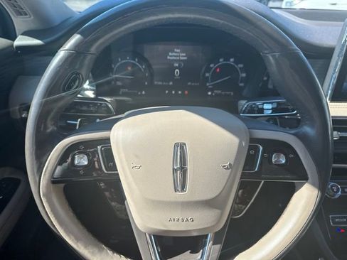 Used 2021 Lincoln Corsair AWD w/ Equipment Group 101A image 13